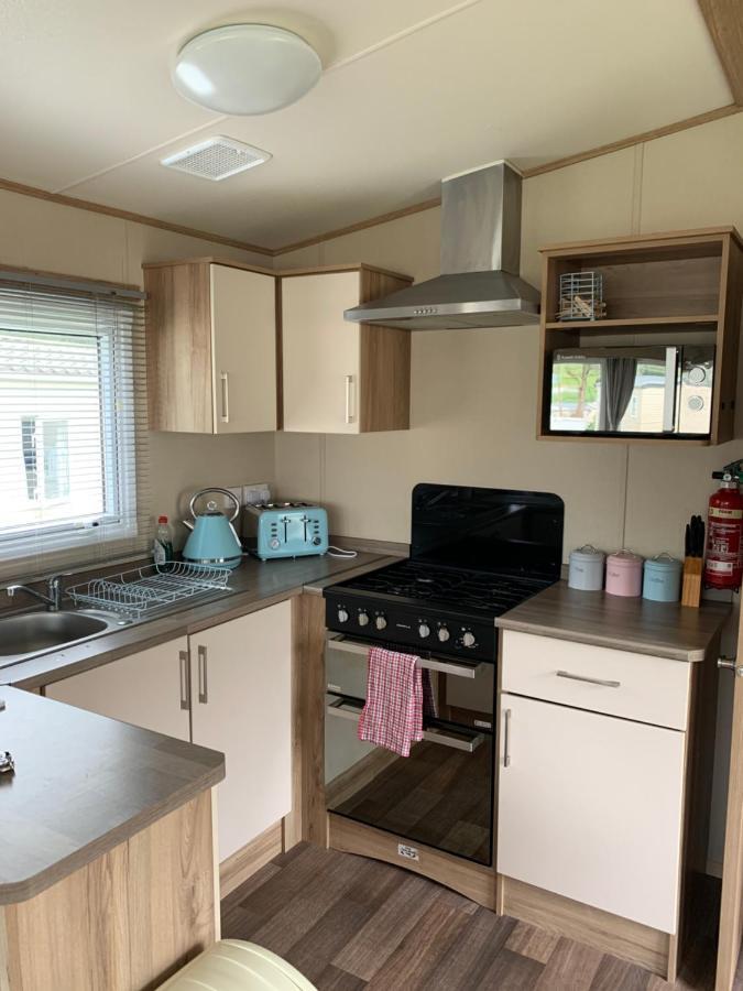 Newquay Bay Porth Caravan - 6 Berth Екстер'єр фото