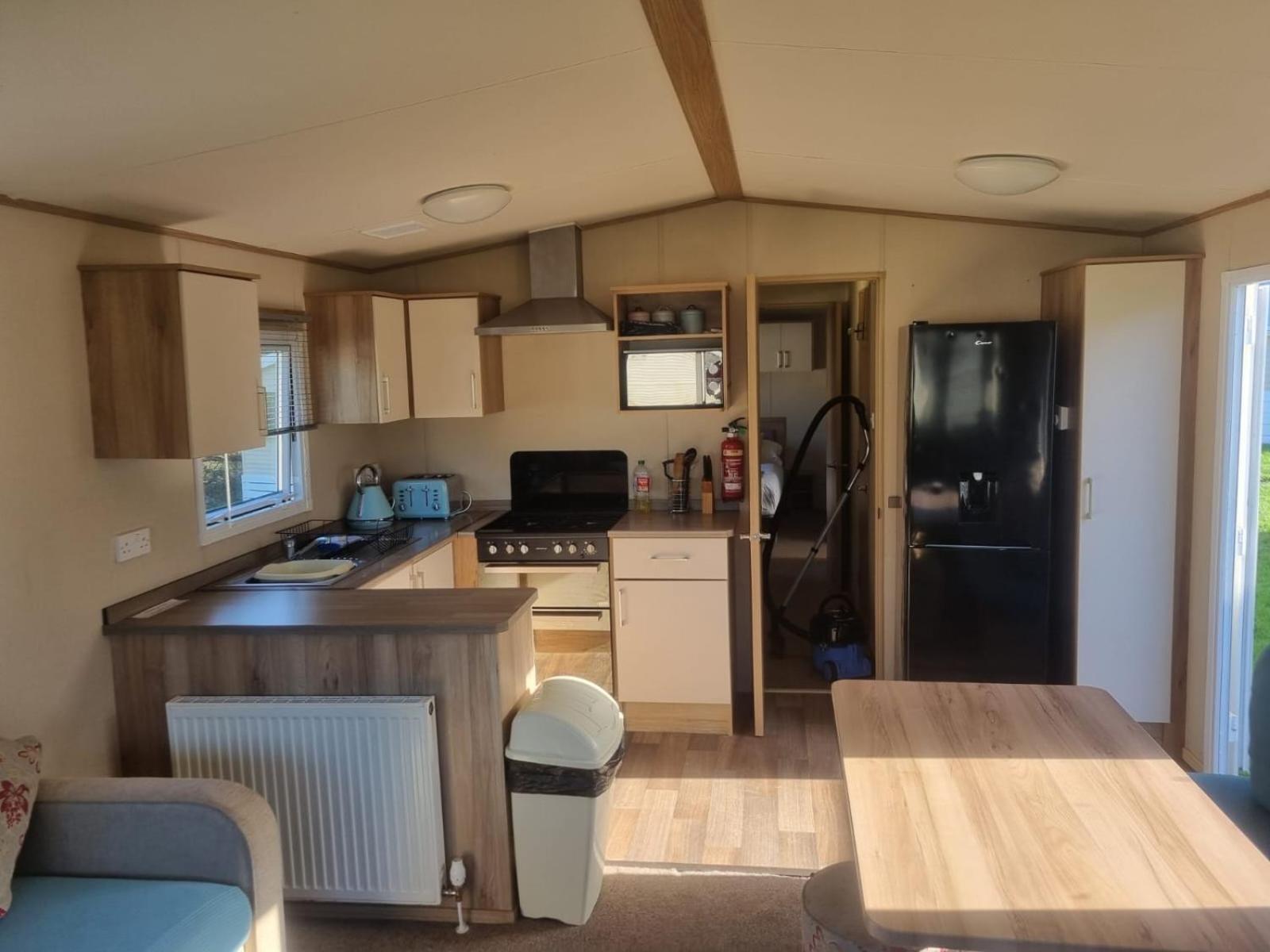 Newquay Bay Porth Caravan - 6 Berth Екстер'єр фото